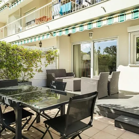 Wonderful 2 Bedroom In The Old Suquet